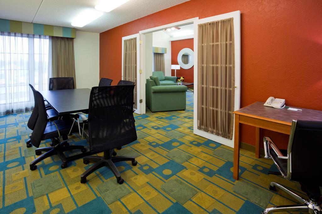 La Quinta Inn Chicago Oakbrook Terrace Dış mekan fotoğraf