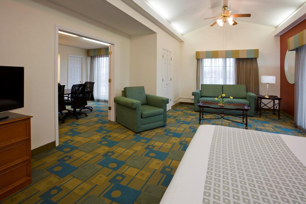 La Quinta Inn Chicago Oakbrook Terrace Dış mekan fotoğraf